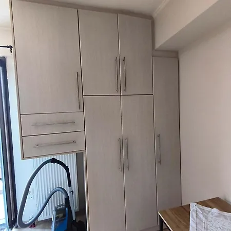 Apartment Super